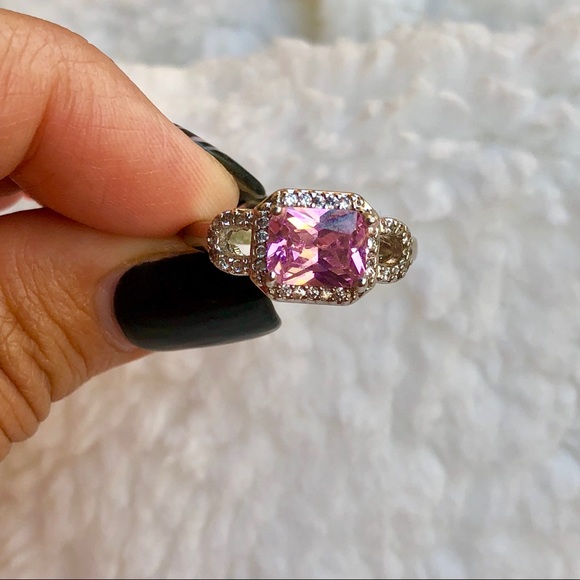 Radiant cut pink crystal ring - Picture 7 of 7